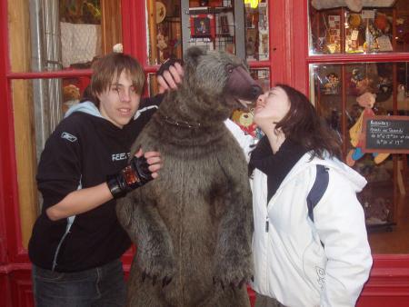 Mon ours, j'lui prend meme la bouche